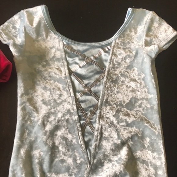 Ice skating/Dance Lot - Picture 3 of 3